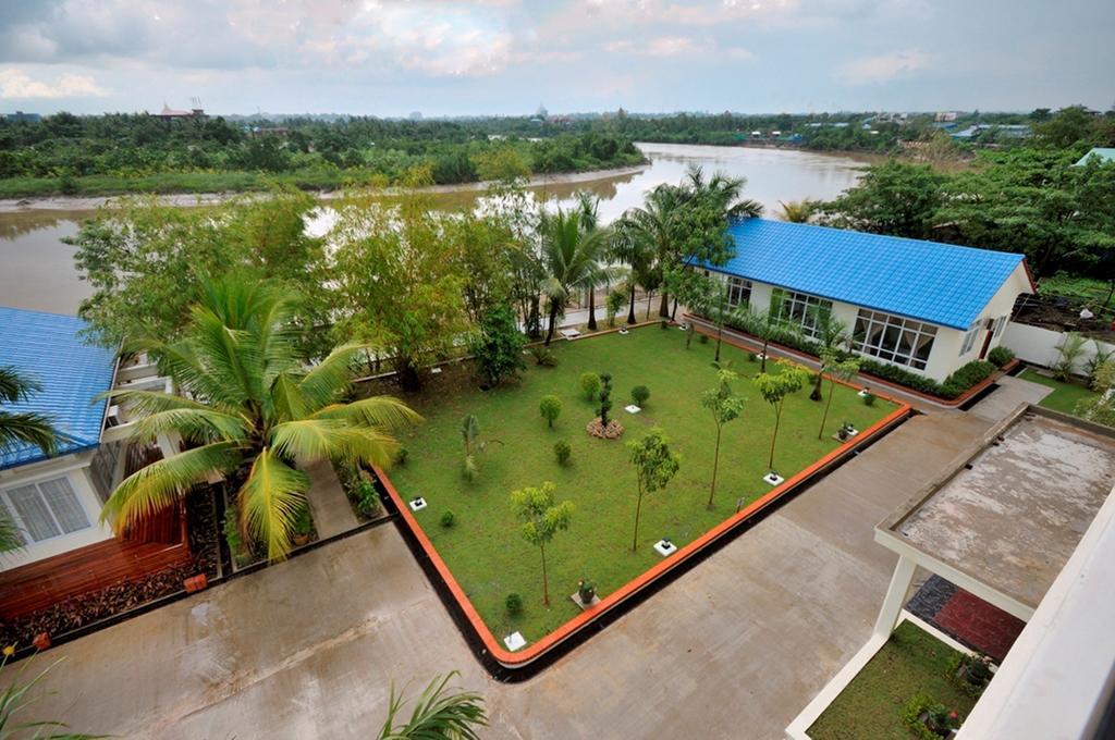 Royal Golden View Hotel Yangon Exteriör bild